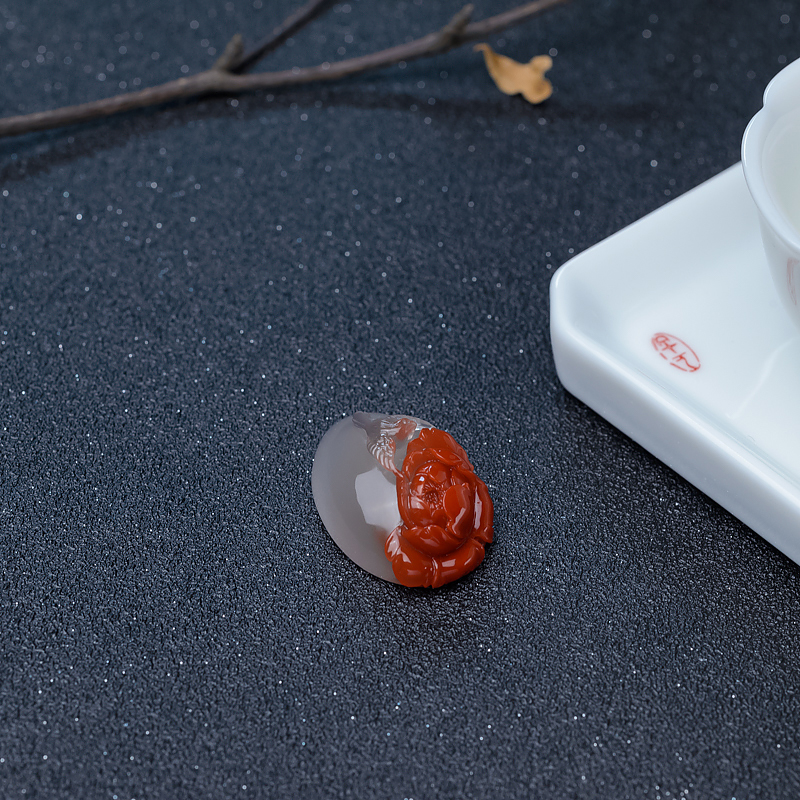 天然南红鸟语花香吊坠-红掌柜