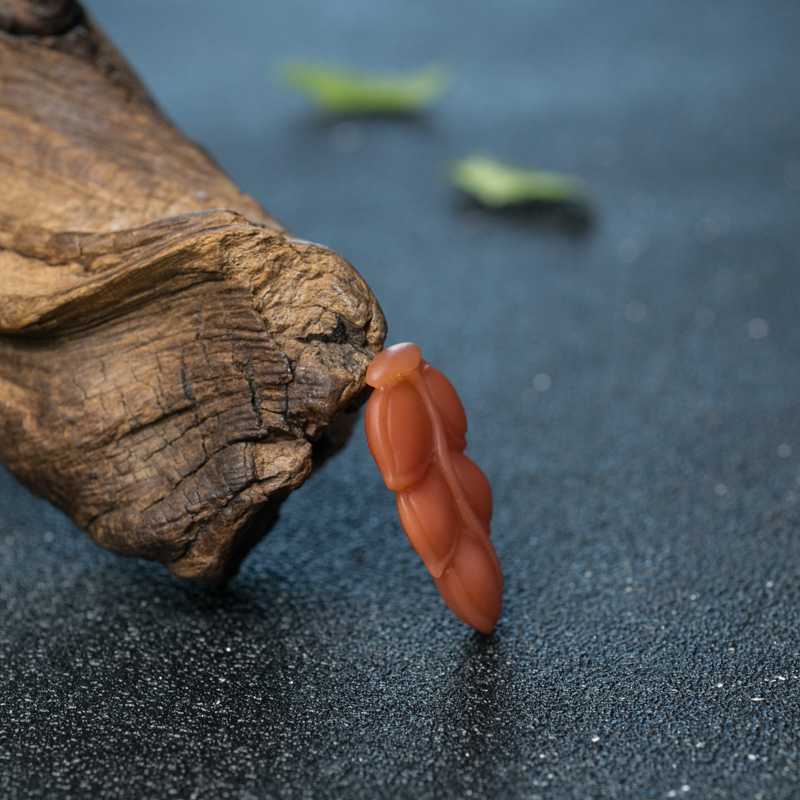 川料柿子红南红叶子吊坠-红掌柜