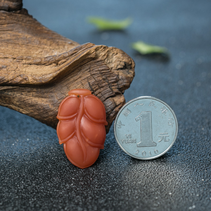 柿子红南红吊坠-红掌柜