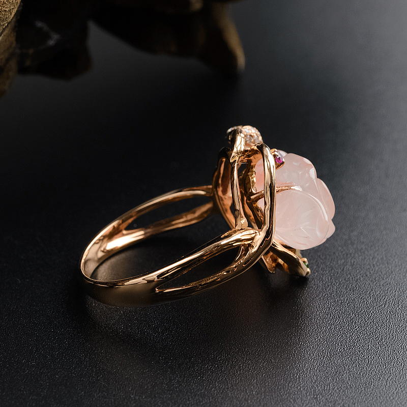 18K金镶嵌川料南红玫瑰红戒指-红掌柜