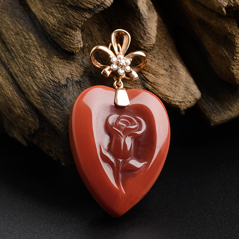 18K金镶嵌川料满肉柿子红爱心玫瑰吊坠-红掌柜