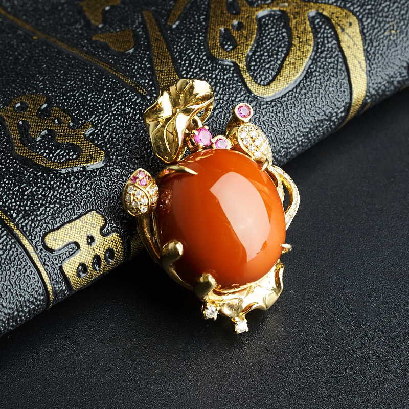 柿子红南红吊坠-红掌柜