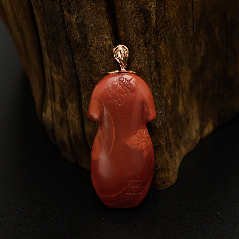 18K金镶川料柿子红旗袍吊坠-红掌柜