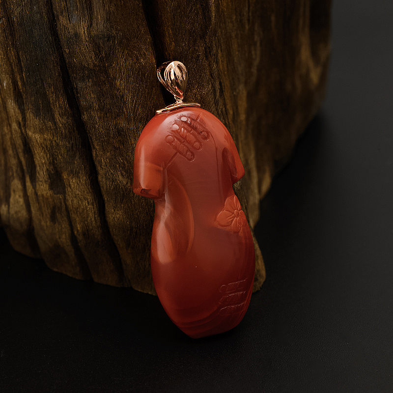 川料柿子红旗袍吊坠-红掌柜