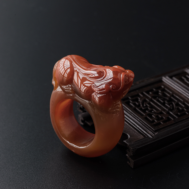 川料天然南红扳指-红掌柜