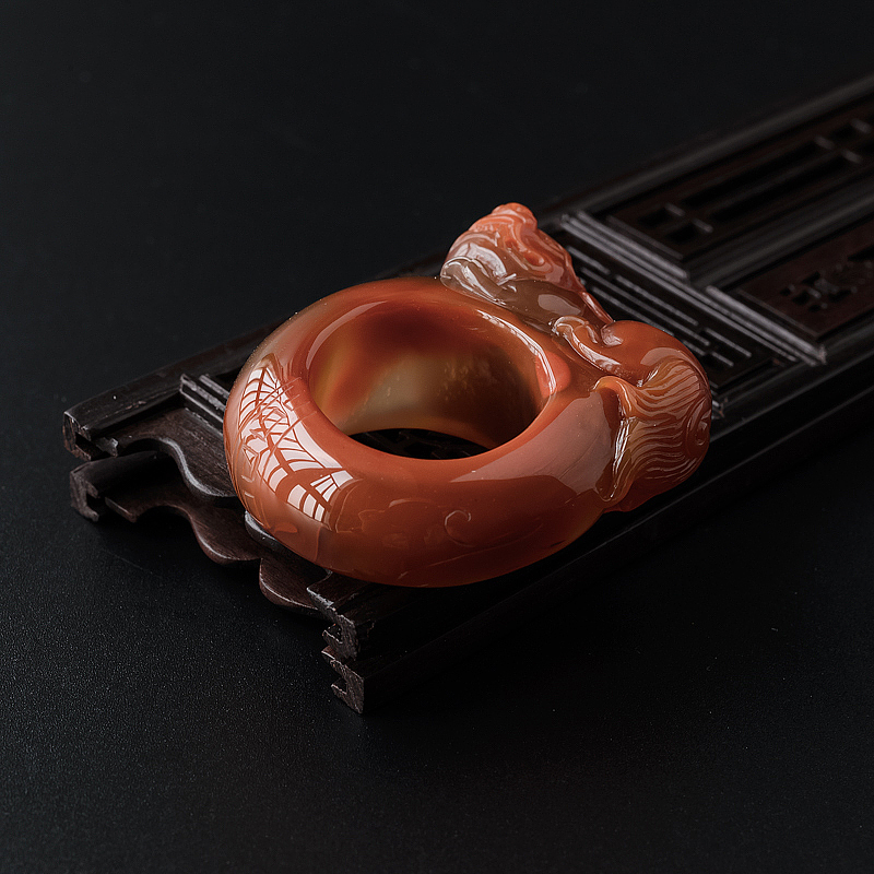南红貔貅扳指-红掌柜