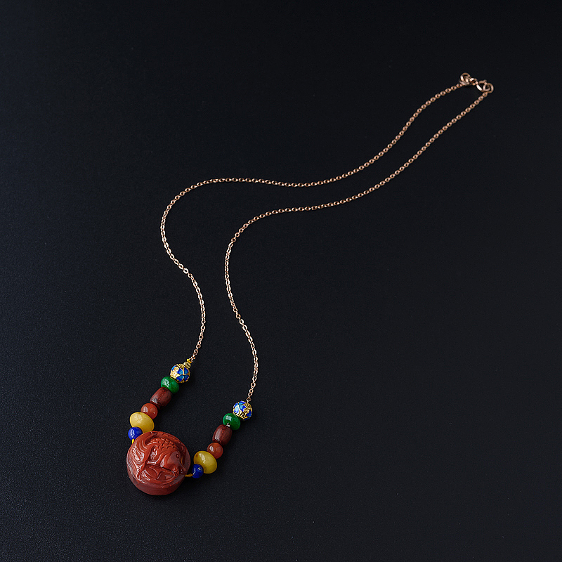 川料柿子红南红金鱼锁骨链 - 红掌柜