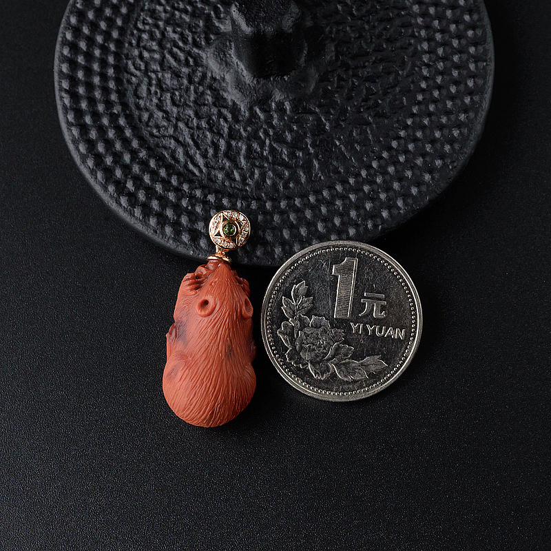 18K金镶南红老鼠吊坠-红掌柜