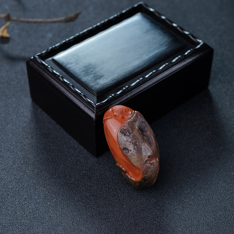 铁皮南红悟道吊坠-红掌柜