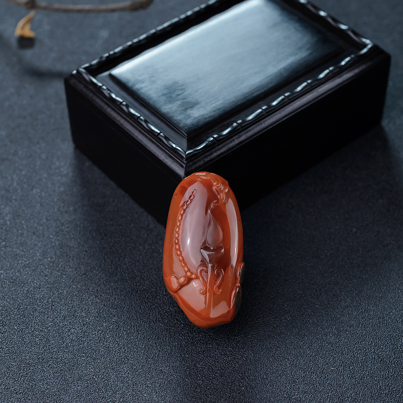 南红悟道吊坠-红掌柜