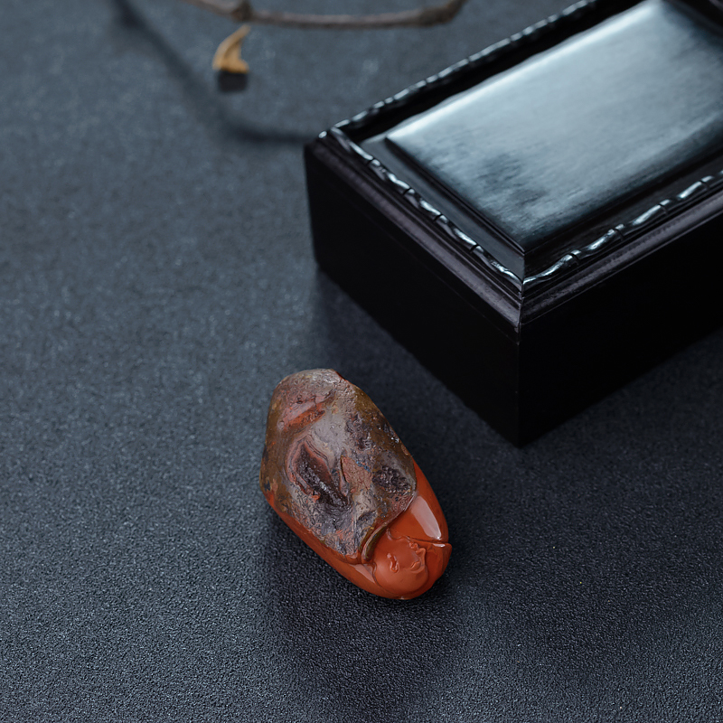 天然南红悟道吊坠-红掌柜