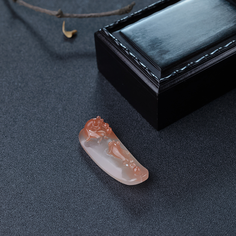 天然南红年年有余吊坠-红掌柜