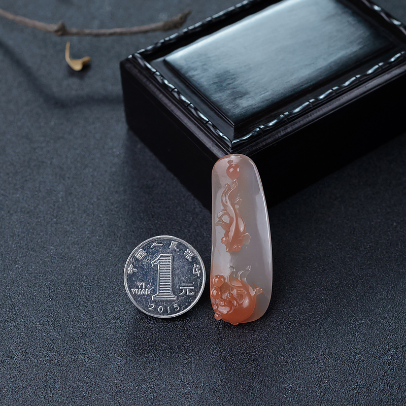 川料南红年年有余吊坠-红掌柜