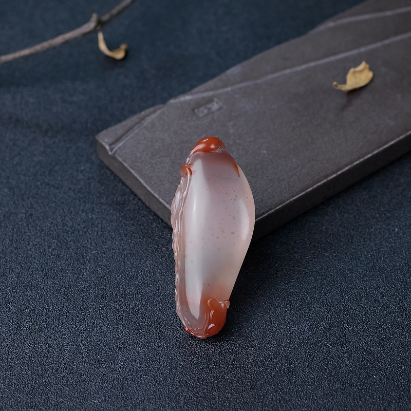 冰飘料南红吊坠-红掌柜