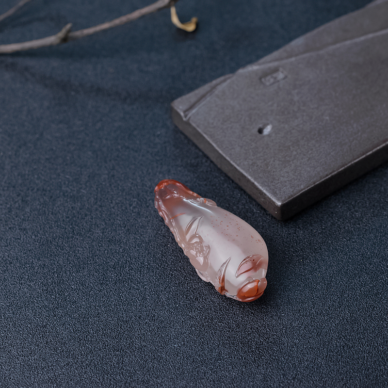 川料南红连年有余吊坠-红掌柜