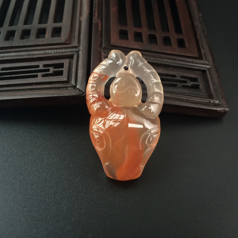 冰飘南红吊坠-红掌柜