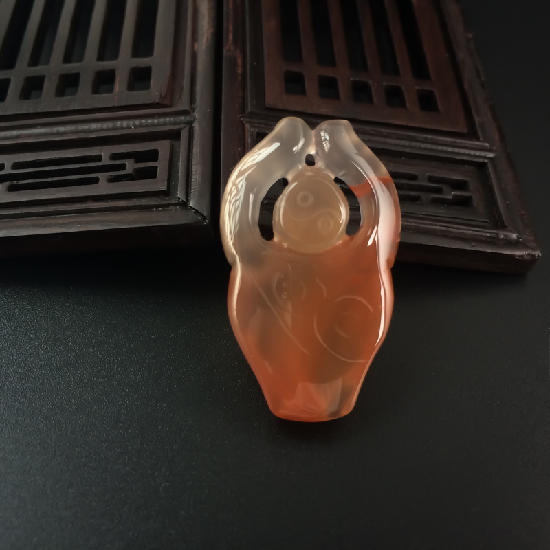 南红牛头吊坠-红掌柜