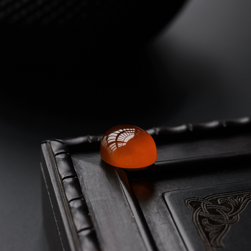 保山杨柳天然樱桃红南红戒面-红掌柜