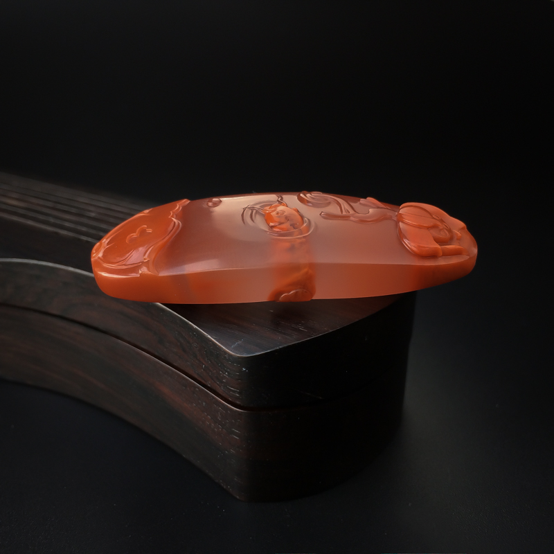 柿子红南红如鱼得水吊坠-红掌柜