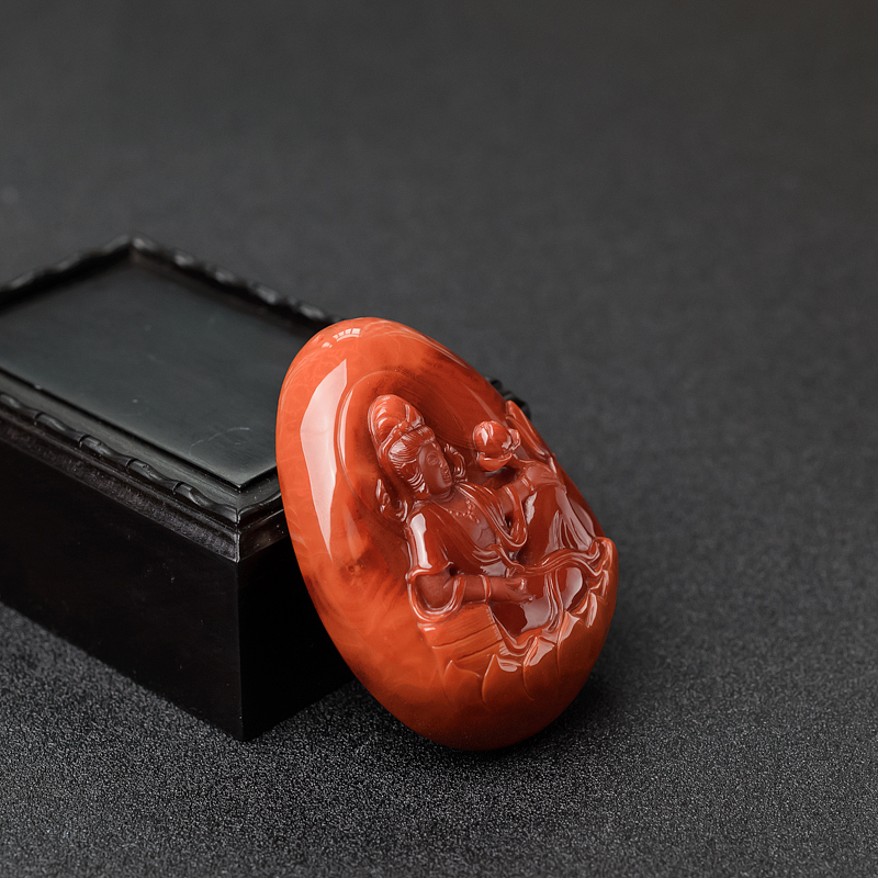 川料俏色南红观音吊坠-红掌柜