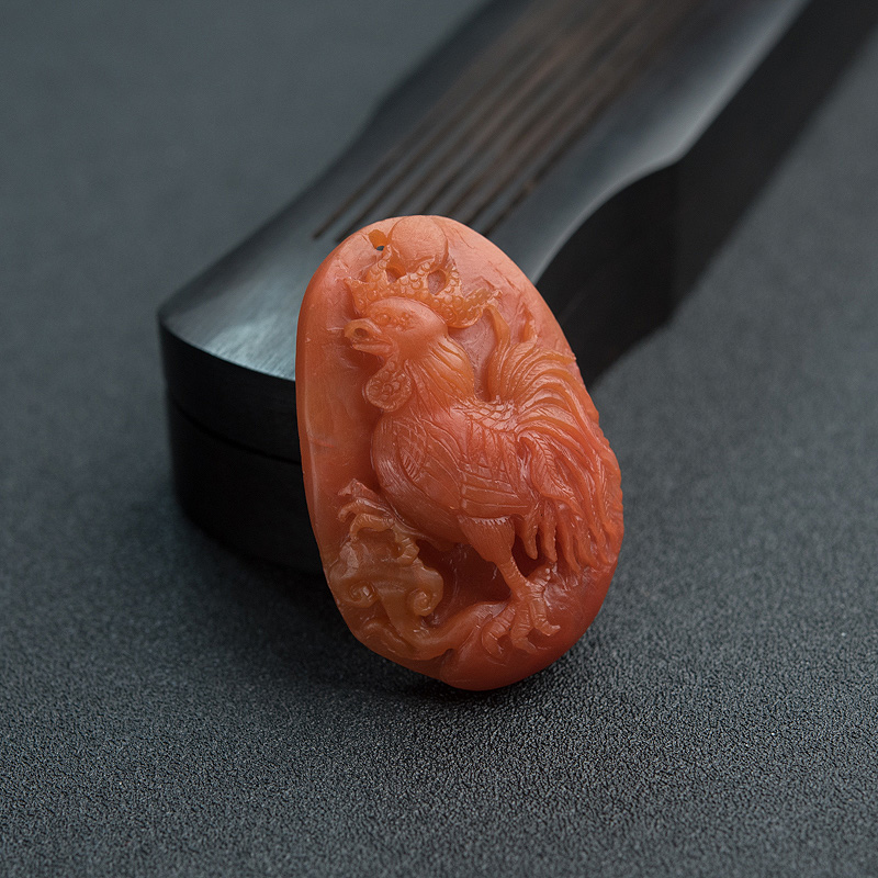 南红雄鸡吊坠-红掌柜