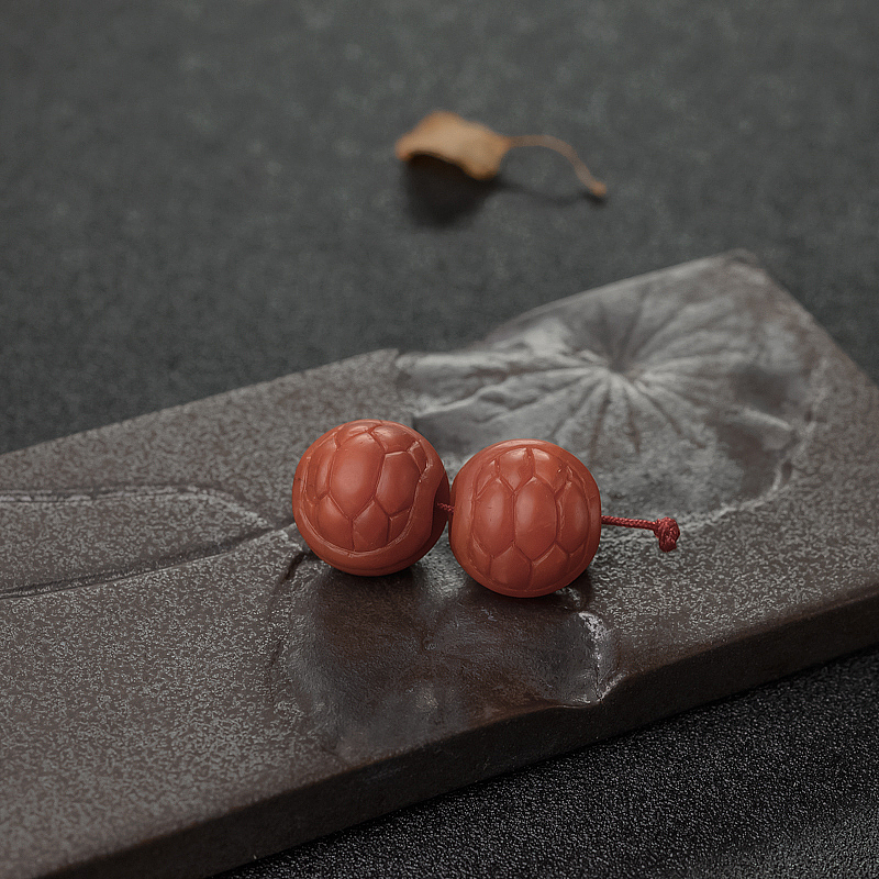 柿子红南红双面富甲珠（两件）-红掌柜