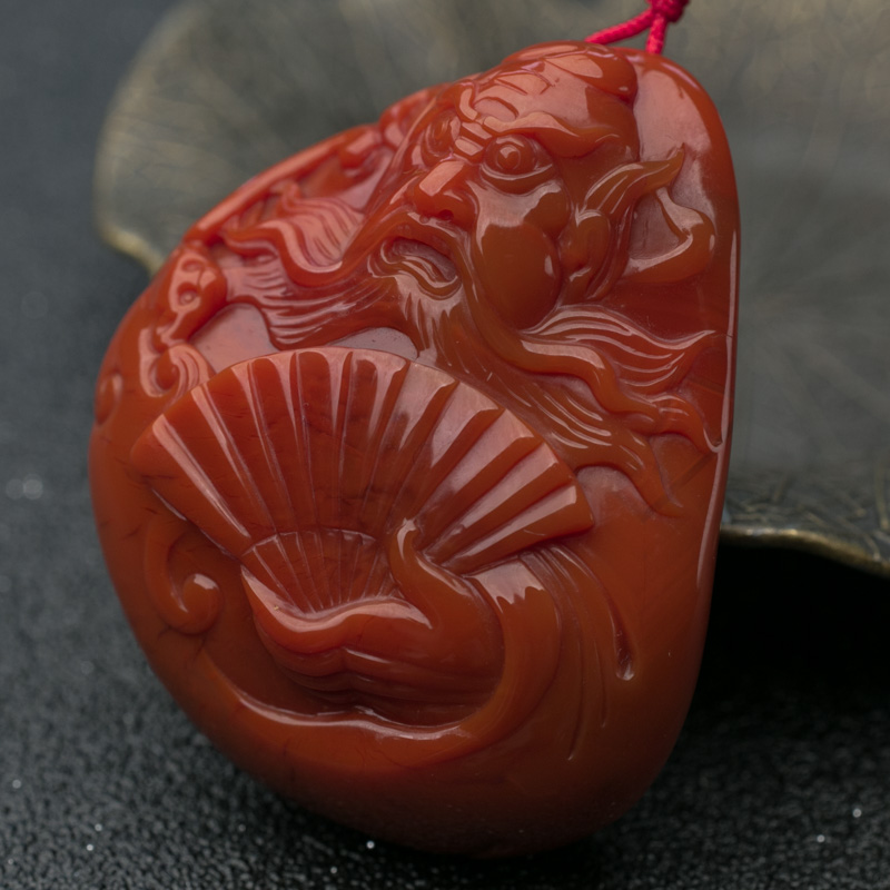 天然川料柿子红南红吊坠-红掌柜