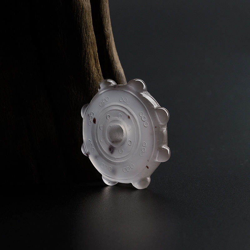 川料南红法轮扣吊坠-红掌柜