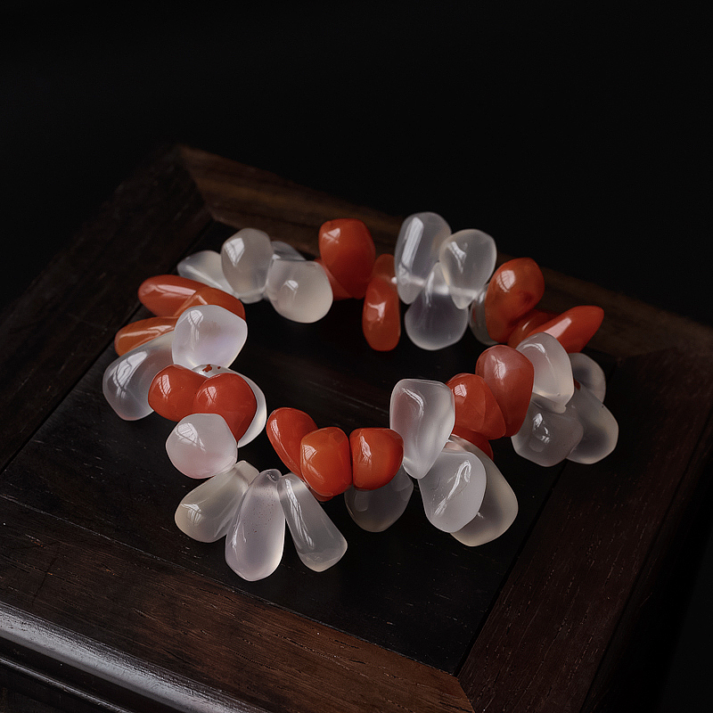 冰飘南红随形手串-红掌柜