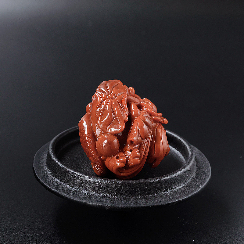 南红双鱼戏莲吊坠-红掌柜