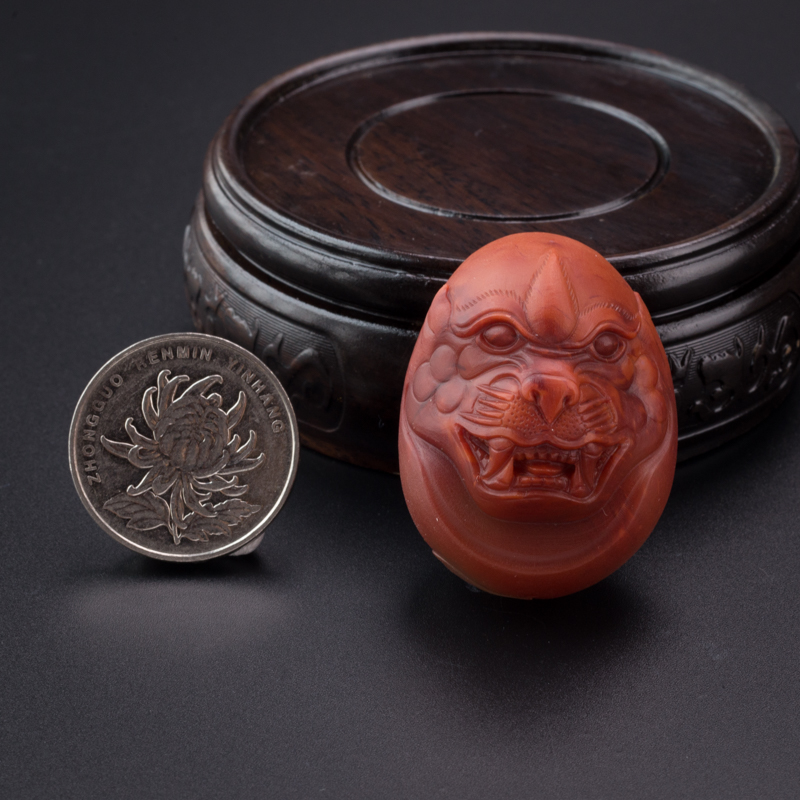 南红兽头吊坠-红掌柜