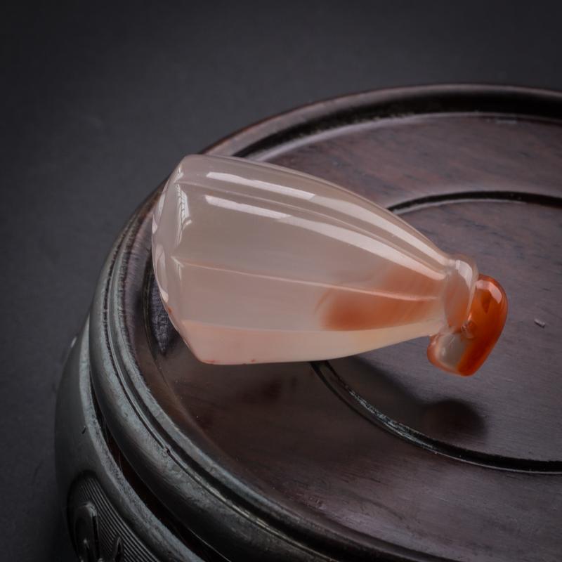 川料南红吊坠-红掌柜