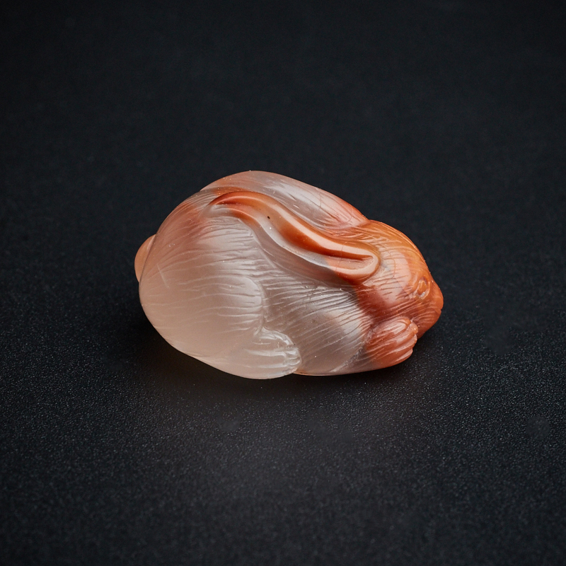 南红立体兔吊坠-红掌柜