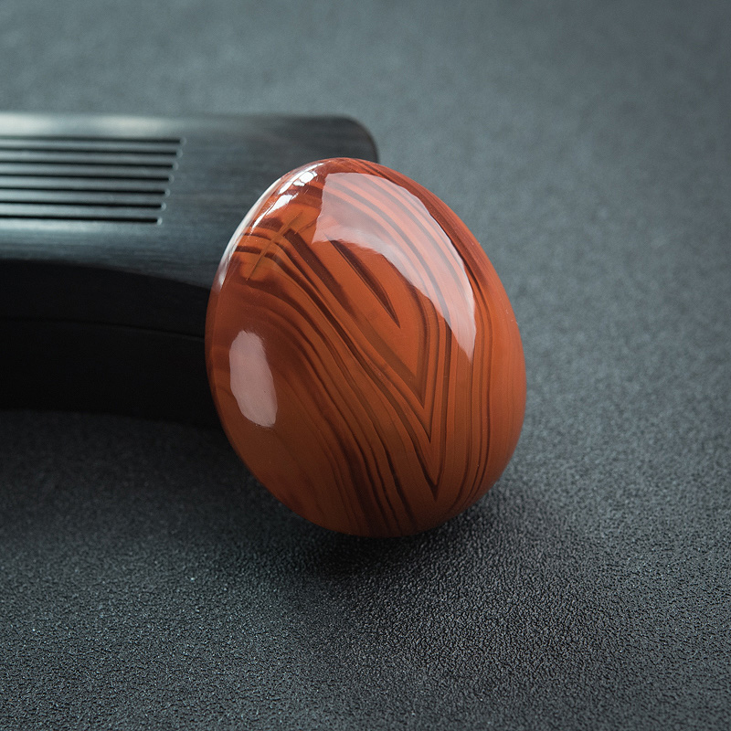 天然俏色南红随形吊坠-红掌柜