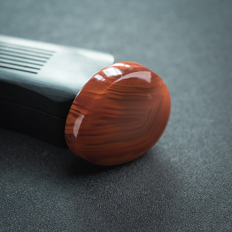 川料天然俏色南红吊坠-红掌柜