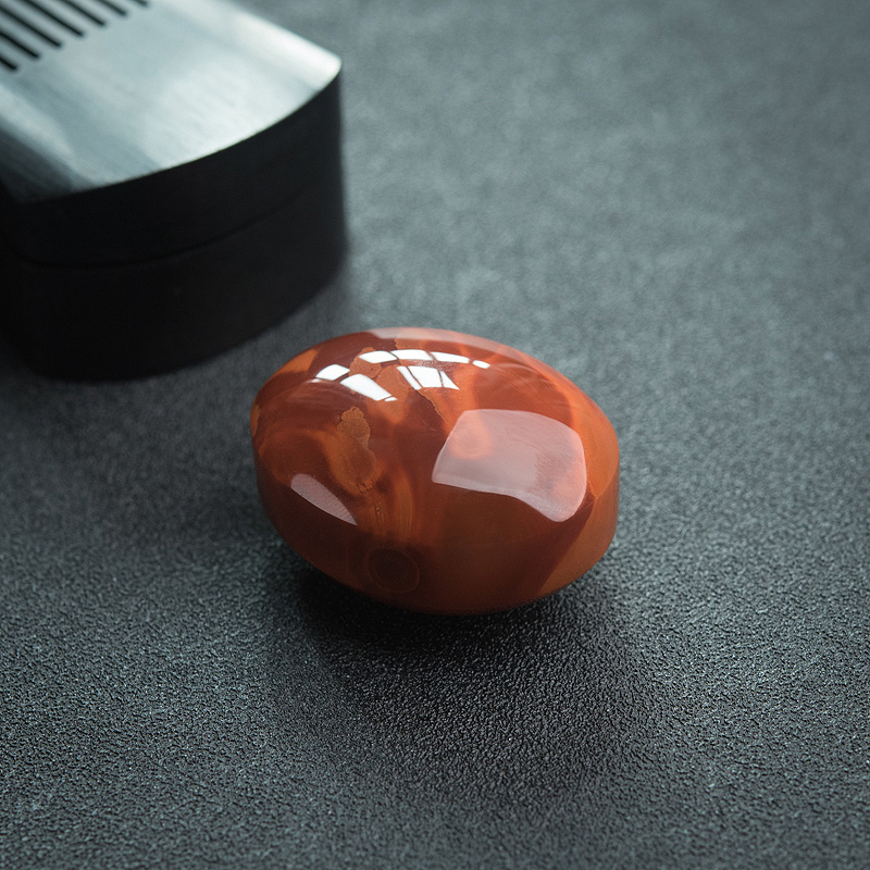 火焰纹南红随形吊坠-红掌柜