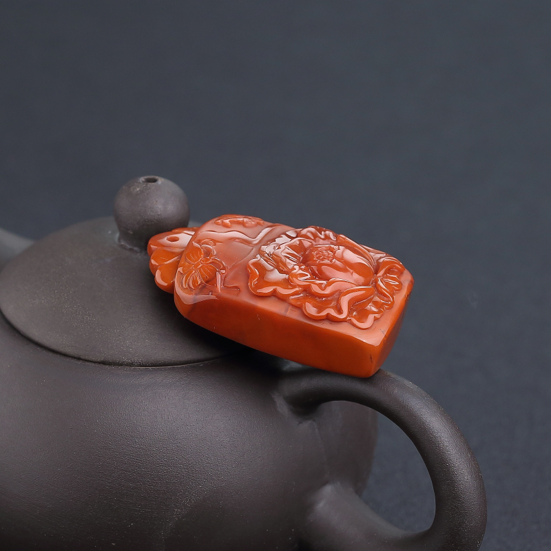 柿子红南红蝶恋花吊坠-红掌柜