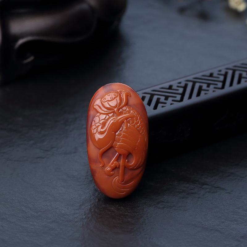 天然俏色南红喜事连连吊坠-红掌柜