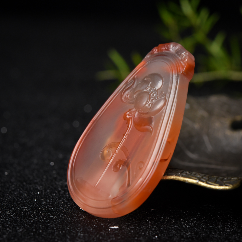 冰飘料南红吊坠-红掌柜