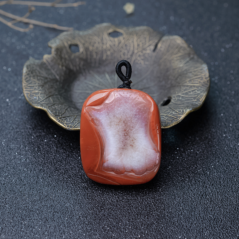 天然南红蝶恋花吊坠-红掌柜