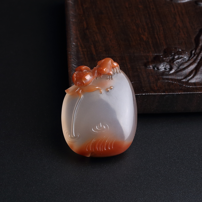 冰飘南红吊坠-红掌柜