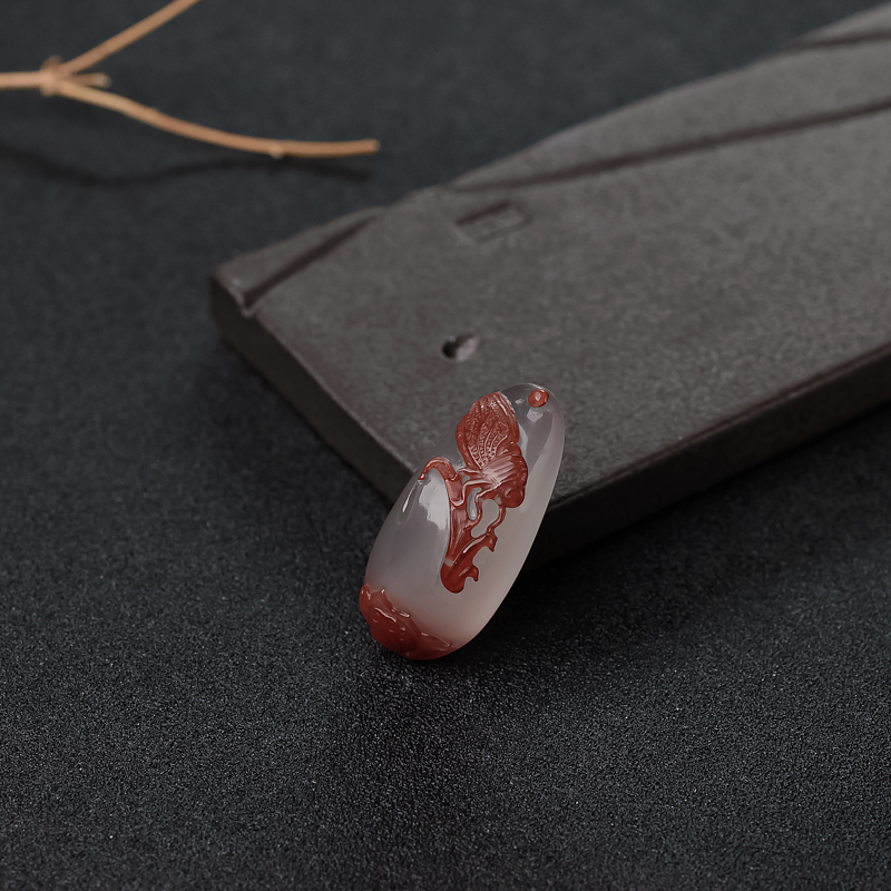 南红一鸣惊人吊坠-红掌柜