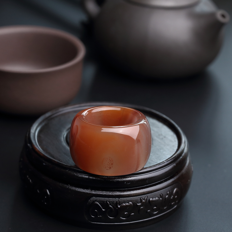 冰飘南红扳指-红掌柜