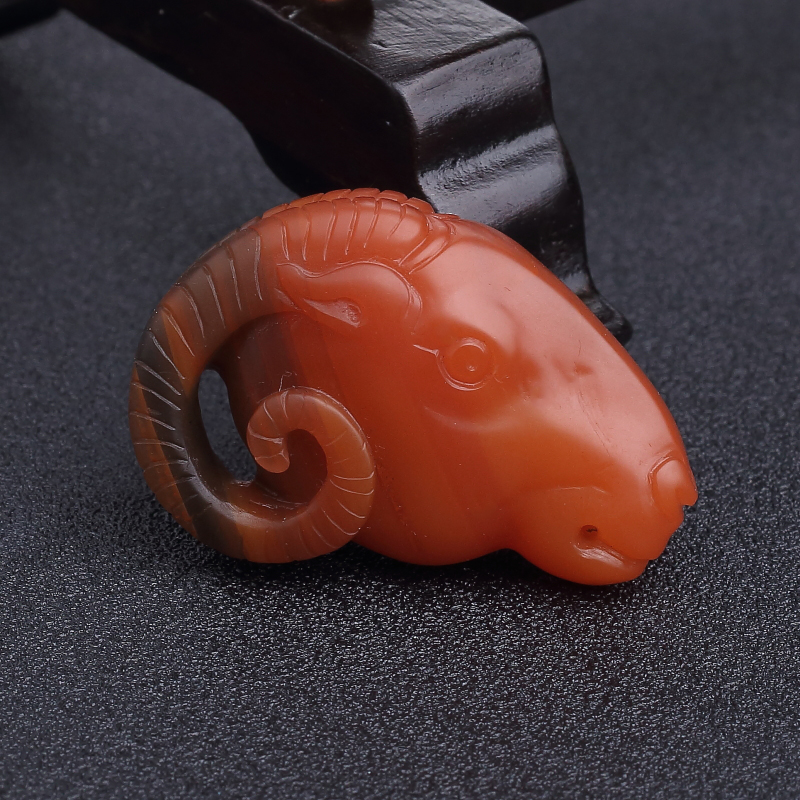 天然樱桃红南红羊头吊坠-红掌柜