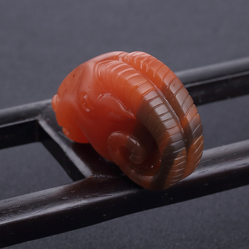 樱桃红南红羊头吊坠-红掌柜