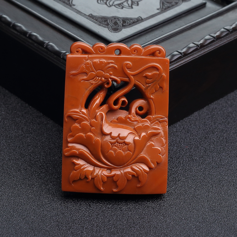 川料天然柿子红南红镂空蝶恋花吊坠-红掌柜