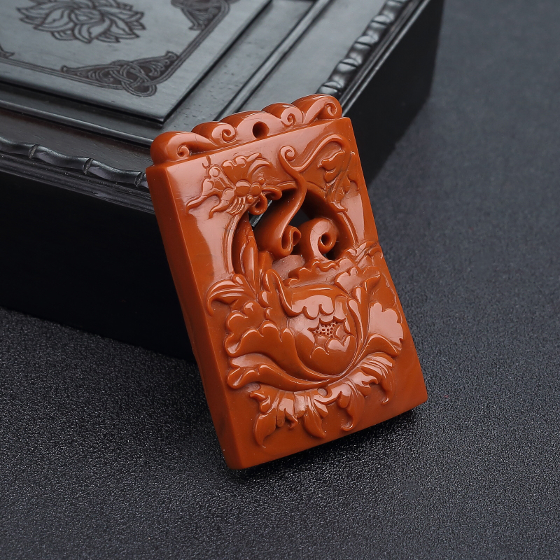 川料柿子红南红镂空蝶恋花吊坠-红掌柜