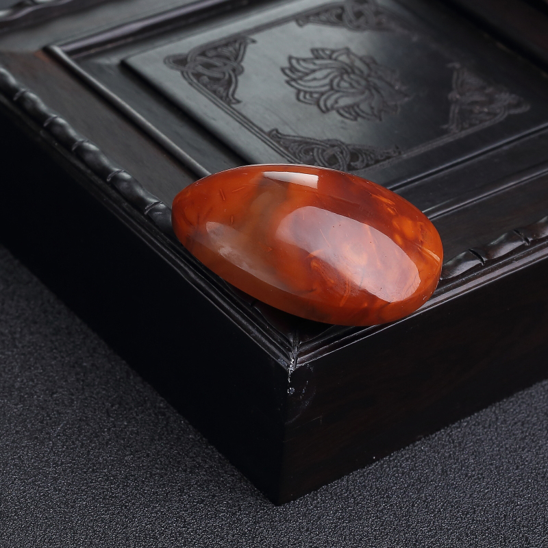 俏色南红水滴吊坠-红掌柜