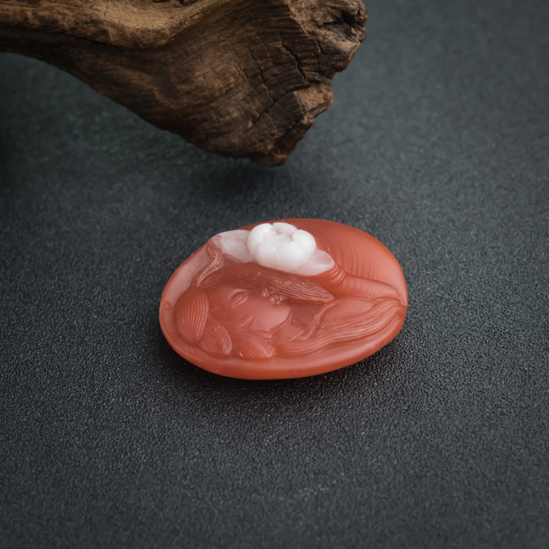 保山南红美女吊坠-红掌柜