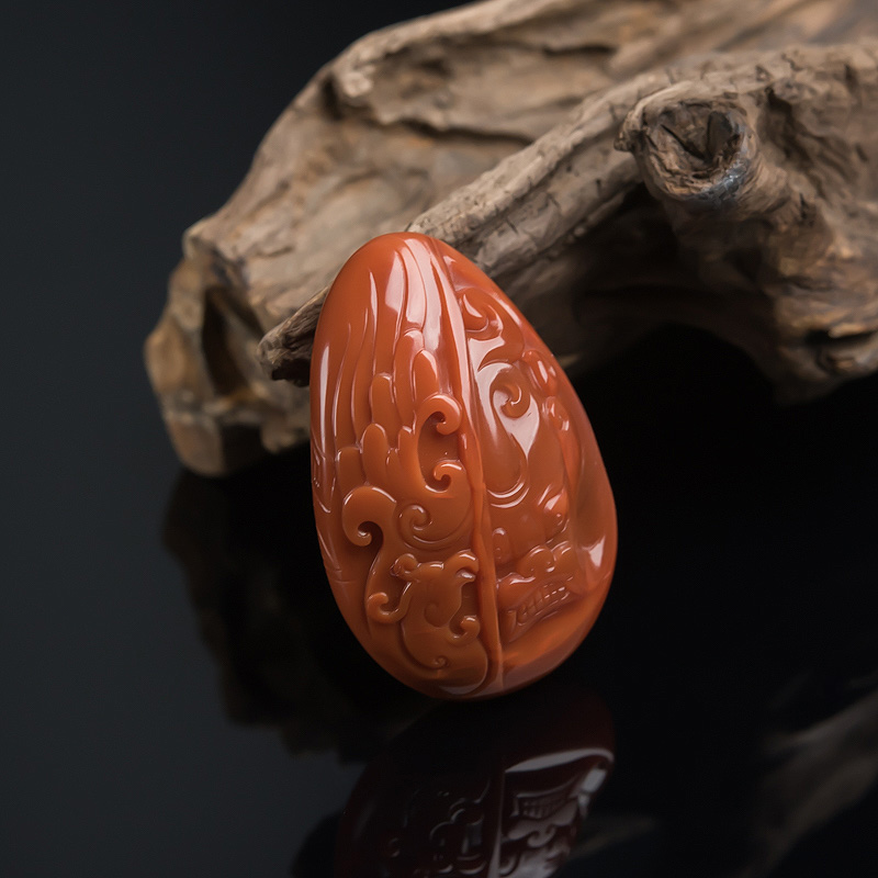 四川南红仿古龙吊坠-红掌柜